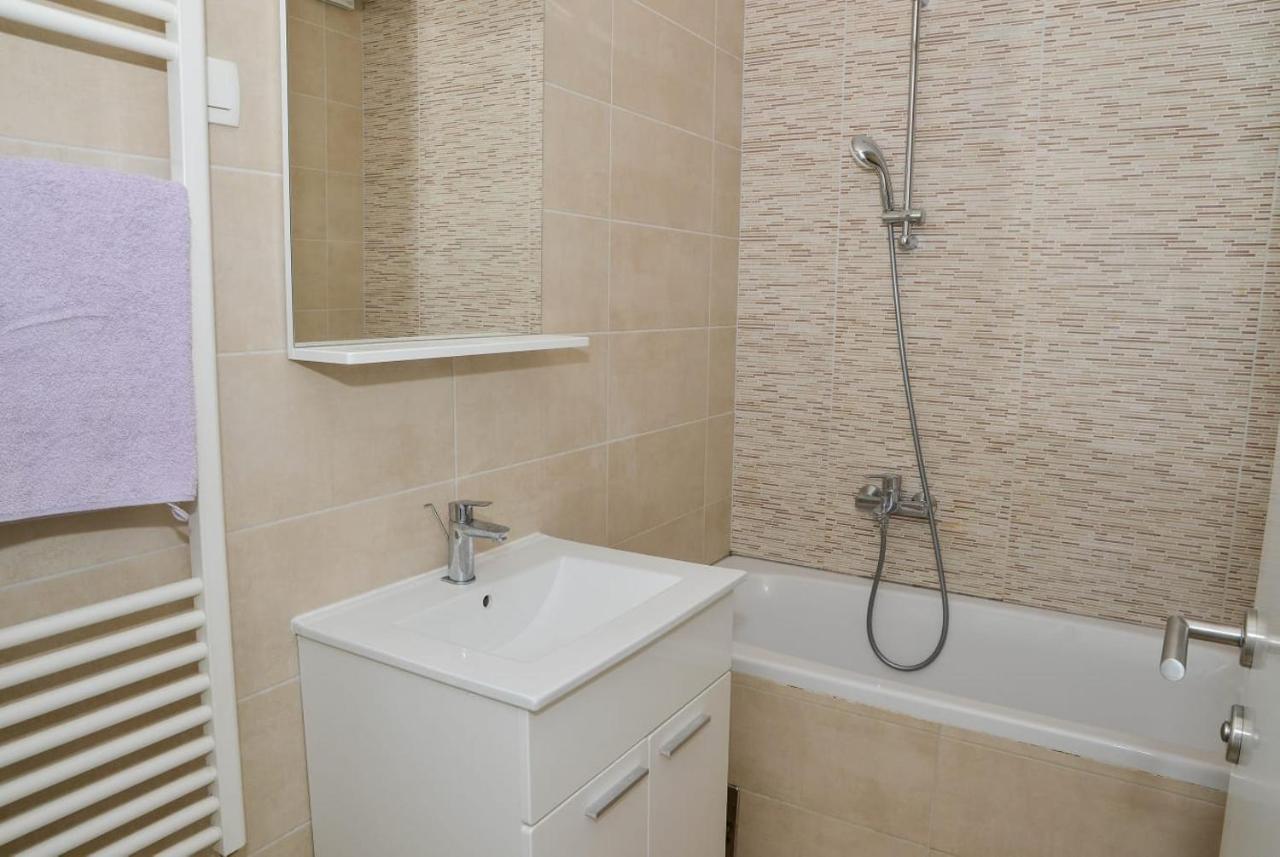 Apartment Leon Sa Privatnim Parkingom Zadar Luaran gambar